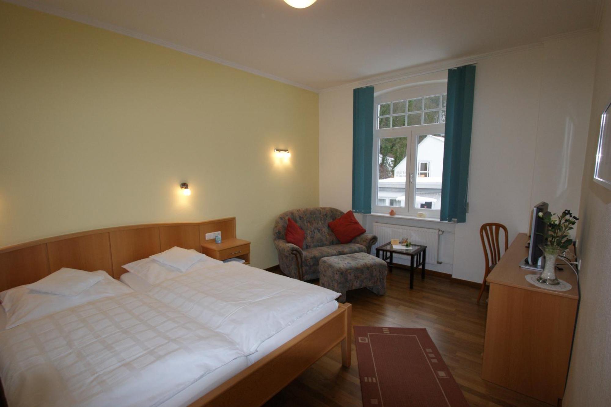 Bertricher Hof Hotel Garni Bad Bertrich Exterior photo