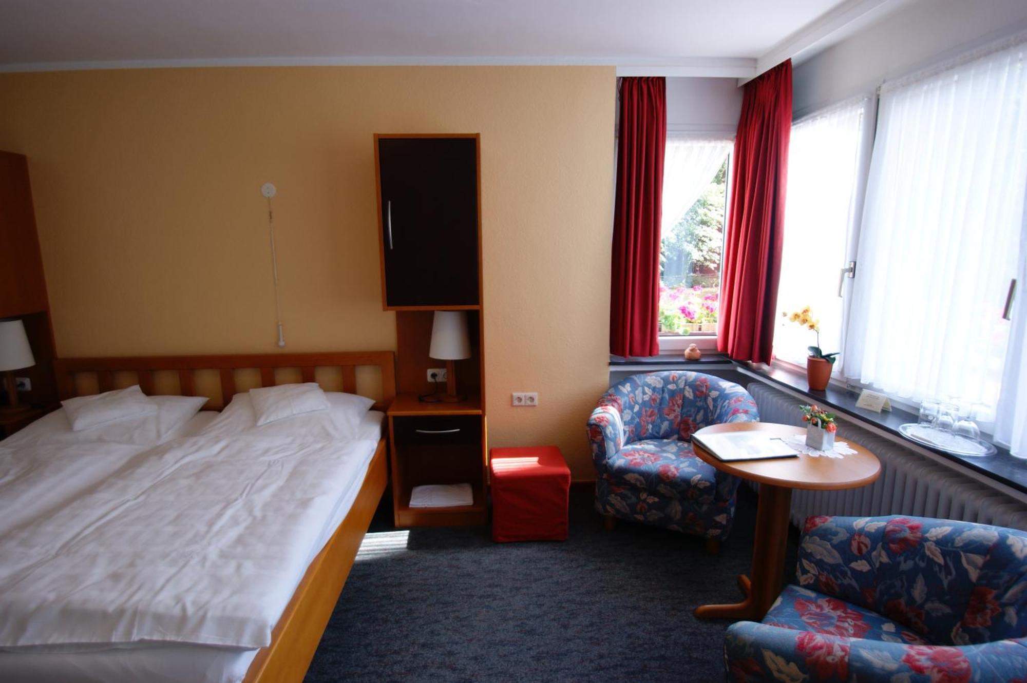Bertricher Hof Hotel Garni Bad Bertrich Exterior photo