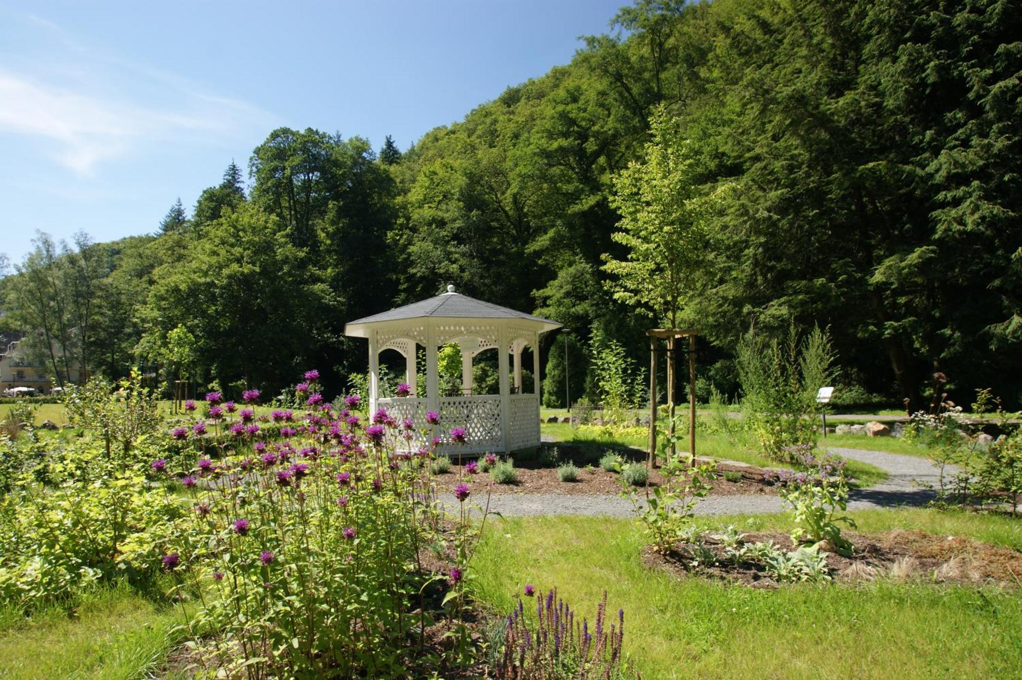 Bertricher Hof Hotel Garni Bad Bertrich Exterior photo