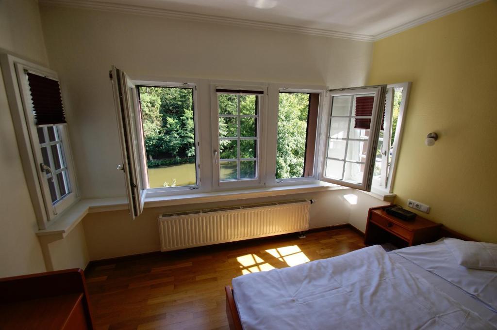 Bertricher Hof Hotel Garni Bad Bertrich Room photo