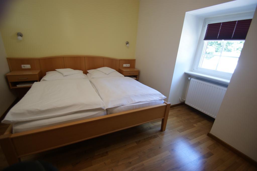 Bertricher Hof Hotel Garni Bad Bertrich Exterior photo
