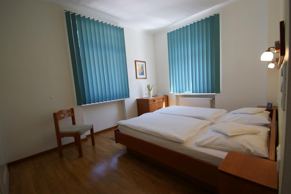 Bertricher Hof Hotel Garni Bad Bertrich Exterior photo