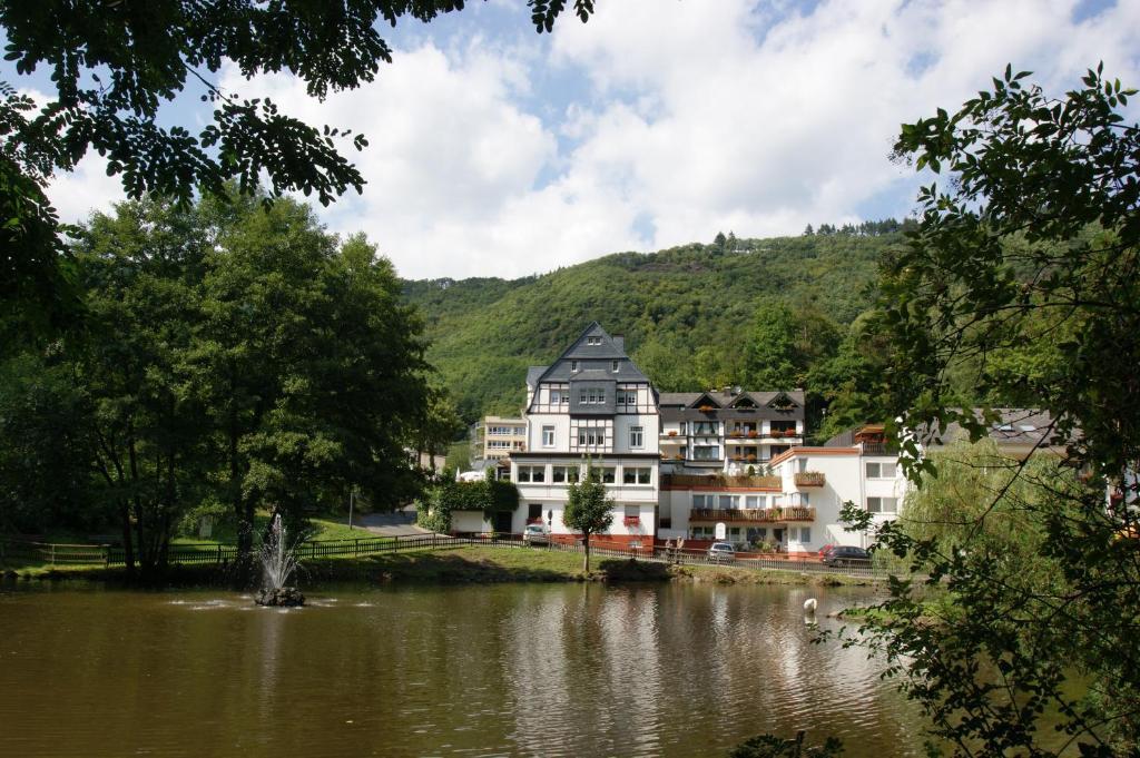 Bertricher Hof Hotel Garni Bad Bertrich Exterior photo